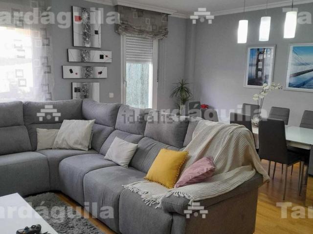 Casa en venta en Villares De La Reina