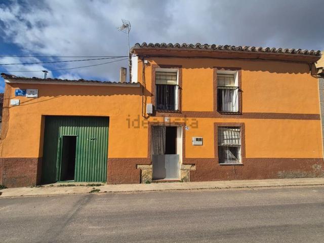 Casa en venta en Villavendimio, Castilla y León