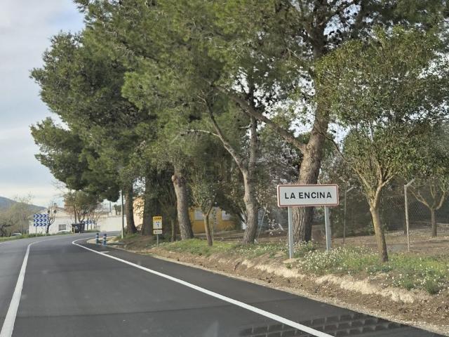 Casa en venta en La Encina, l'Alt Vinalopó / El Alto Vinalopó