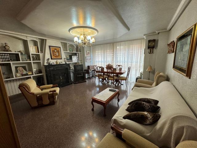 Casa en venta en l'Alt Vinalopó / El Alto Vinalopó, Valencia