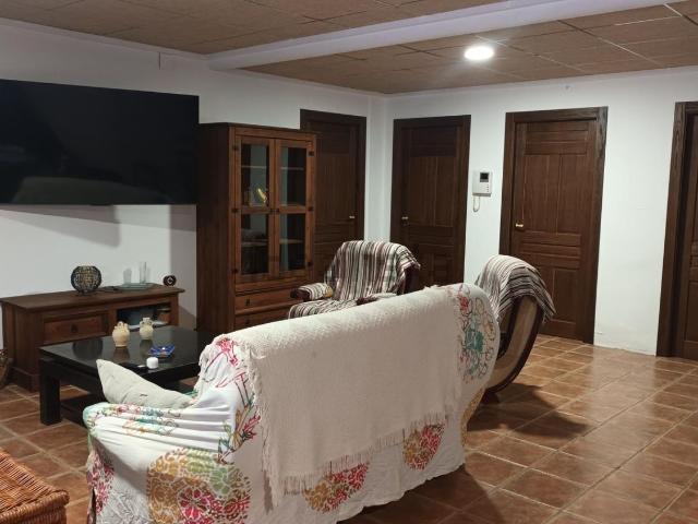 Casa en venta en l'Alt Vinalopó / El Alto Vinalopó, Valencia