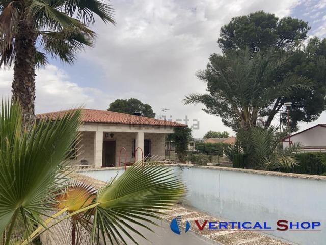 Casa en venta en l'Alt Vinalopó / El Alto Vinalopó, Valencia