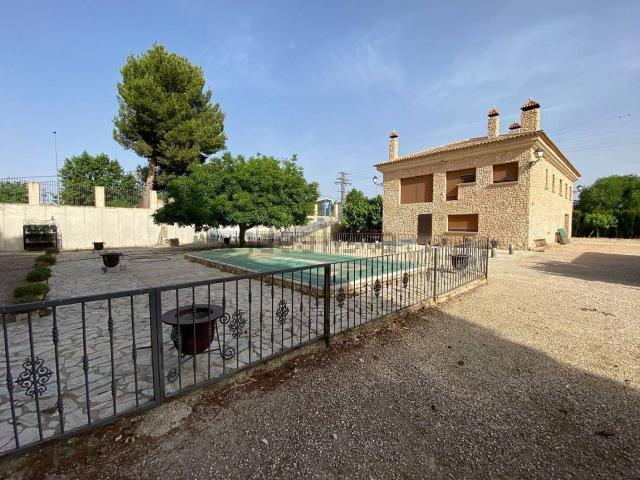 Casa en venta en l'Alt Vinalopó / El Alto Vinalopó, Valencia