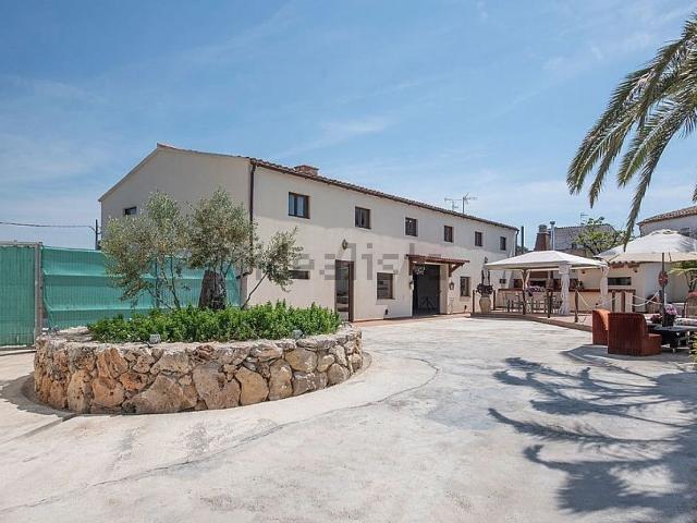 Casa en venta en Vilobí Del Penedès