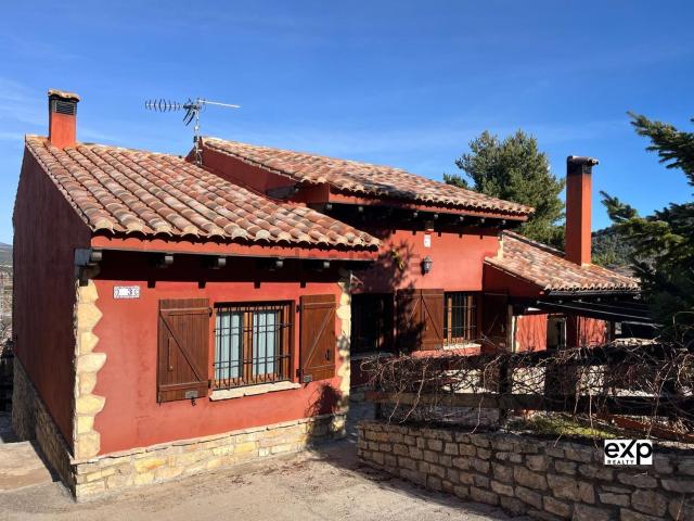 Casa en venta en l'Alt Maestrat, Valencia