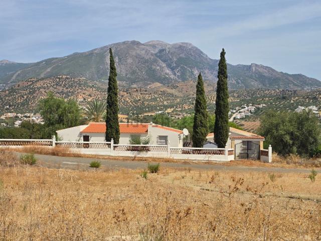 Casa en venta en Cortijuelos, La Axarquía