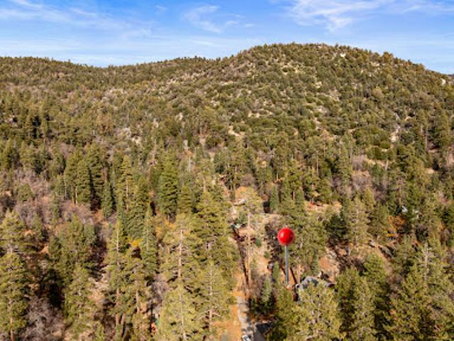House for sale in Fawnskin, California