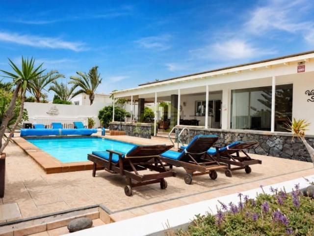 Casa en venta en Puerto Calero, Yaiza