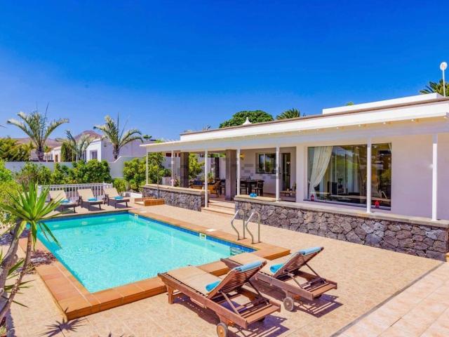 Casa en venta en Puerto Calero, Yaiza
