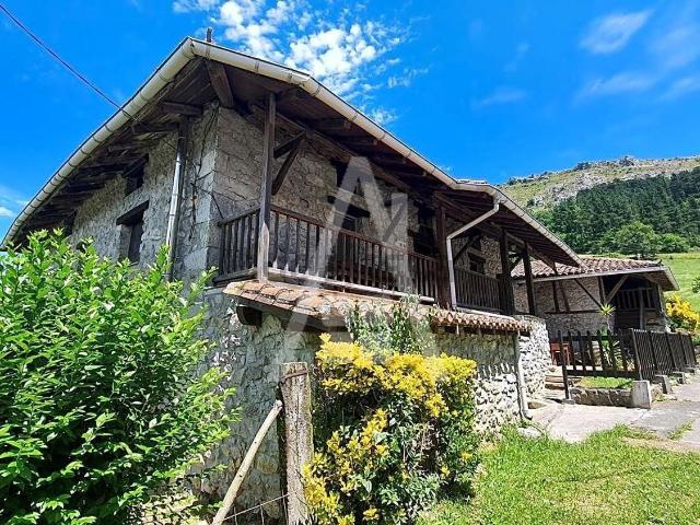 Casa en venta en Zeanuri