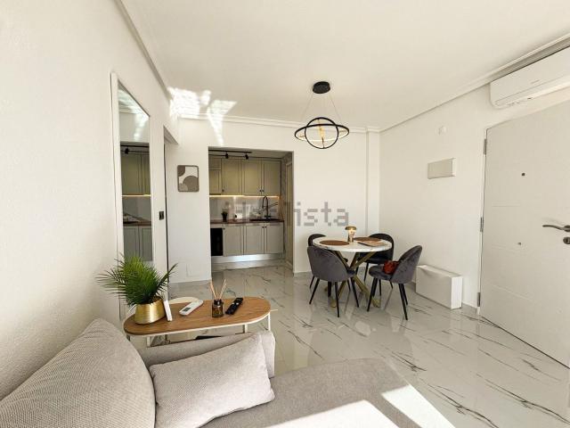 Casa en venta en Urbanización Horizonte, Orihuela