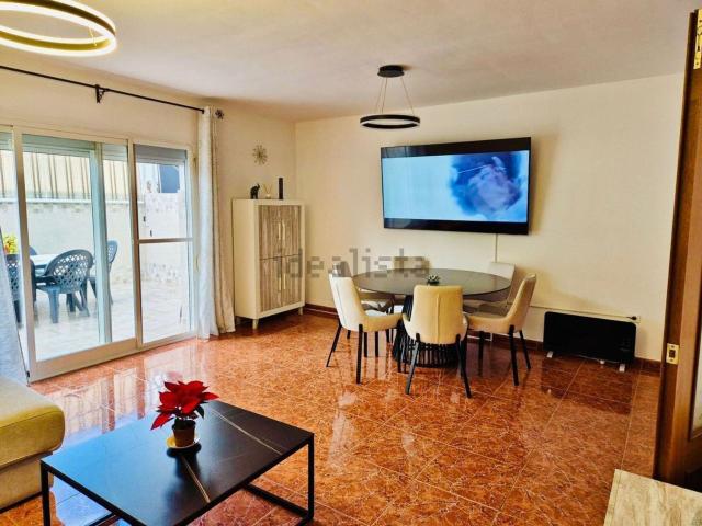 Casa en venta en Estepona, Barriada Islas Canarias