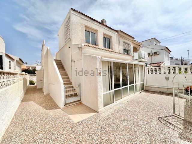 Casa en venta en La Rosaleda, Torrevieja