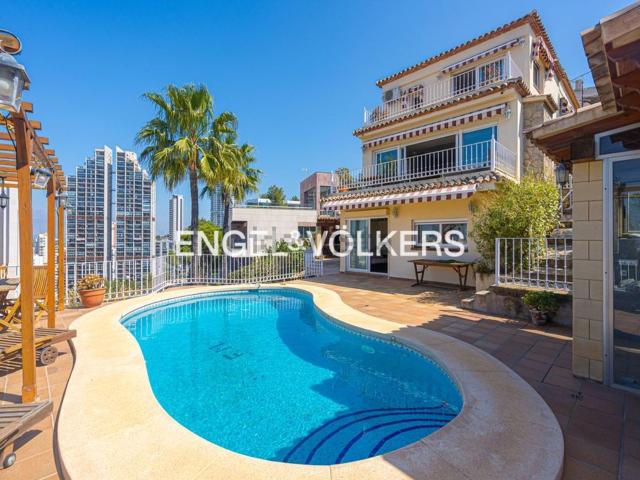 Casa en venta en Benidorm, el Racó de l'Oix