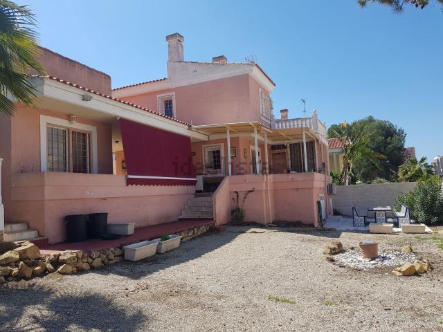 Casa en venta en la Marina Baixa, Valencia