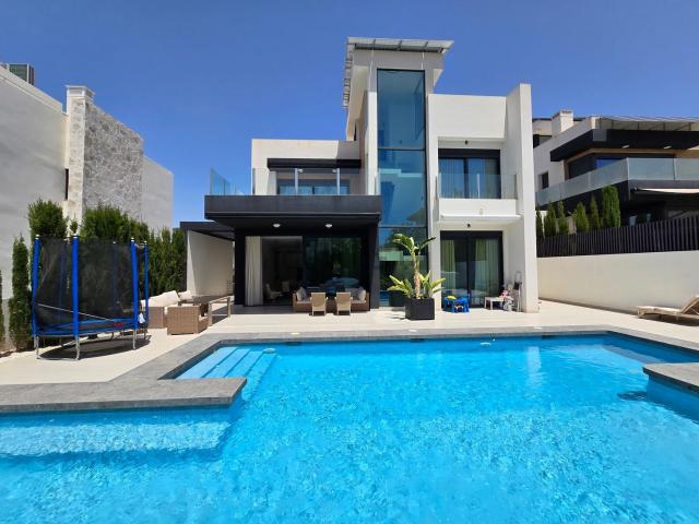 Casa en venta en el Racó de l'Oix, la Marina Baixa