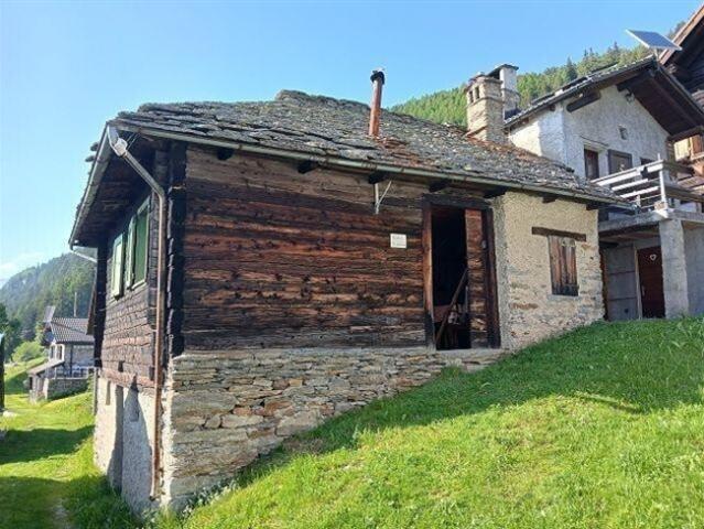 Zweifamilienhaus kaufen in Faido, Tessin