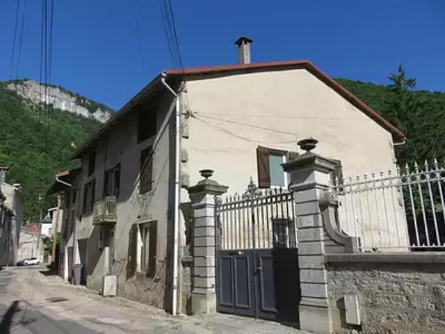Maison vente à Chaley, Ain