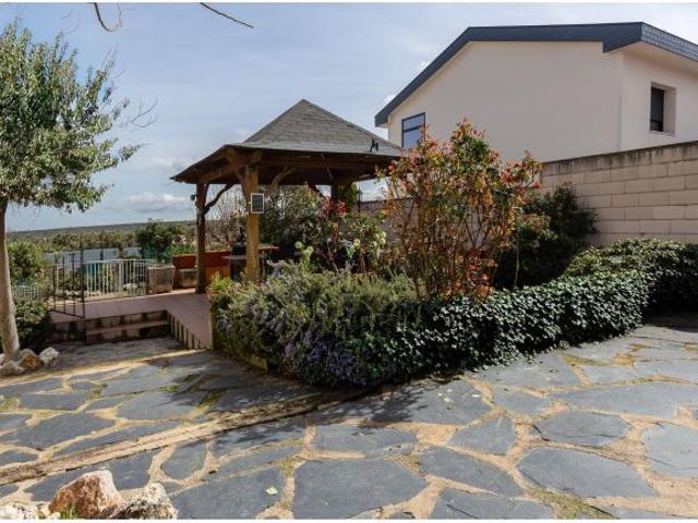 Casa en venta en Villar Del Olmo, Madrid