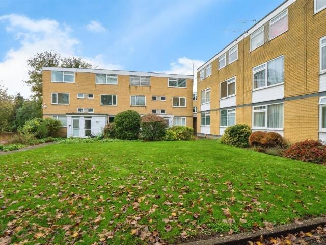 Apartment for rent in Shirley Park, City Of Southampton