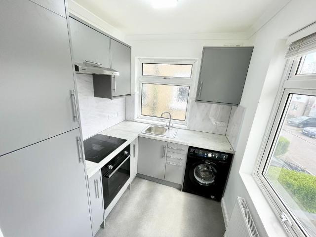Apartment for rent in Woodford Bridge, Greater London