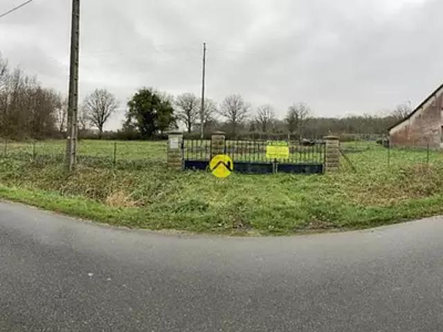 Terrain vente à Saint-Amand-Montrond, Chalivoy-milon
