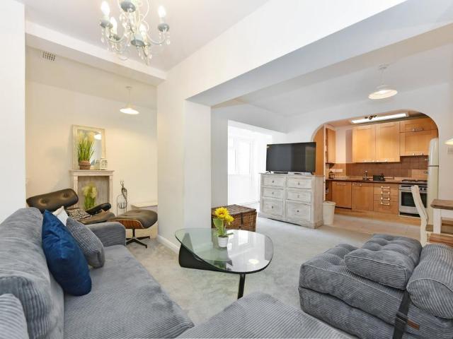 House for rent in Chalk Farm, Greater London