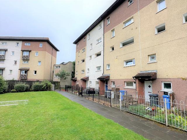 Apartment for rent in Whitfield, Scotland