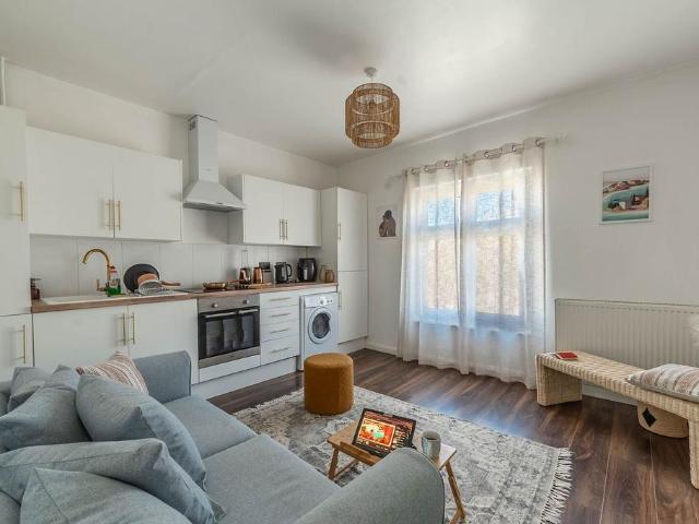 Apartment for rent in Watford Heath, North Watford