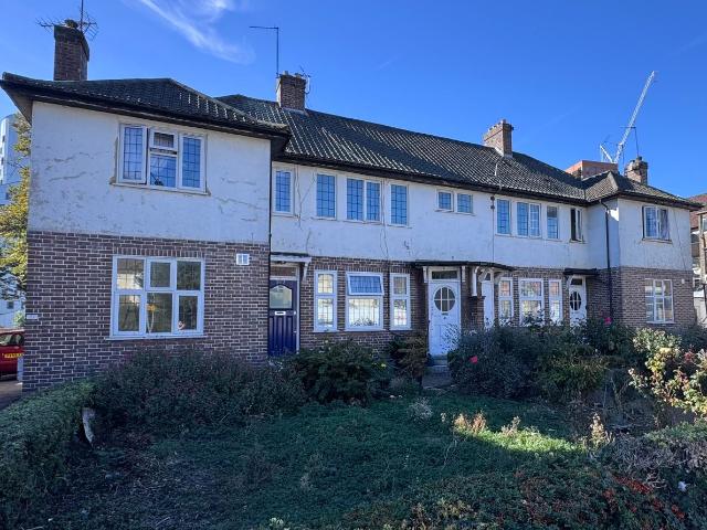 Apartment for rent in Chalk Hill Estate, Greater London