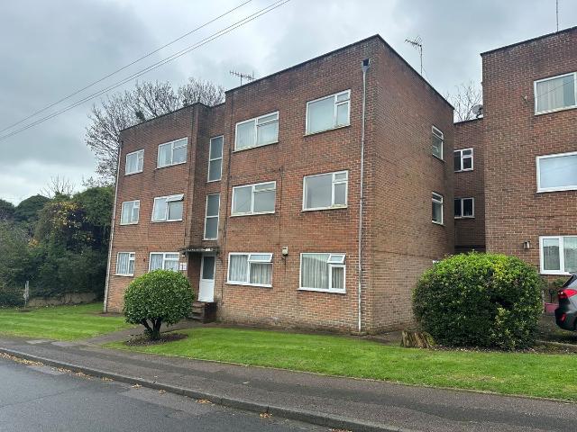 Apartment for rent in Elms Vale, Ash