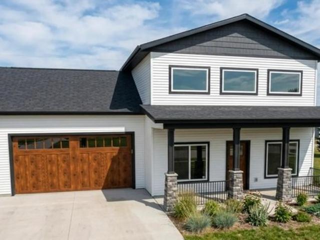 House for sale in Watertown, South Dakota
