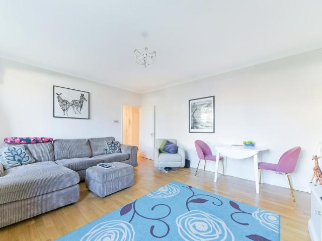 Apartment for rent in London Borough of Wandsworth, Greater London