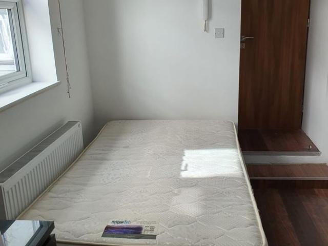 Room for rent in Slough