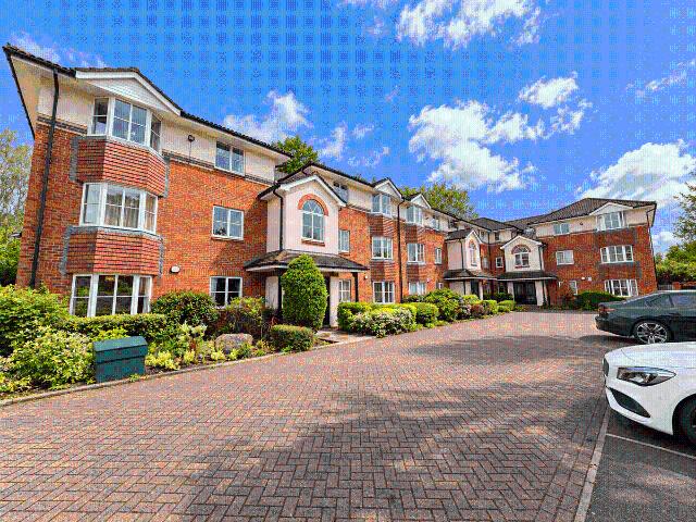 Apartment for rent in Dean Row, Wilmslow
