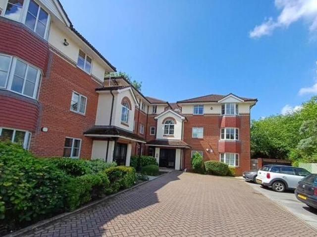 House for sale in Colshaw Farm, Wilmslow