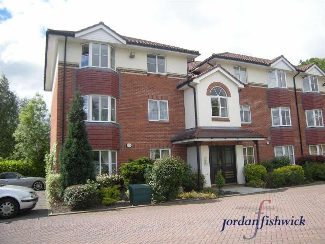 Apartment for rent in Colshaw Farm, Wilmslow