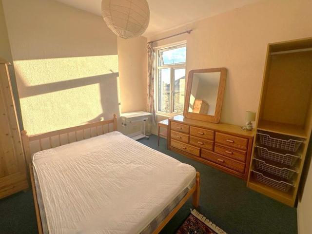 House for rent in Brondesbury, Greater London