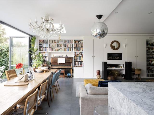 House for rent in Brondesbury, Greater London