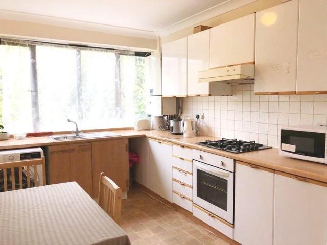 House for rent in Brondesbury, Greater London