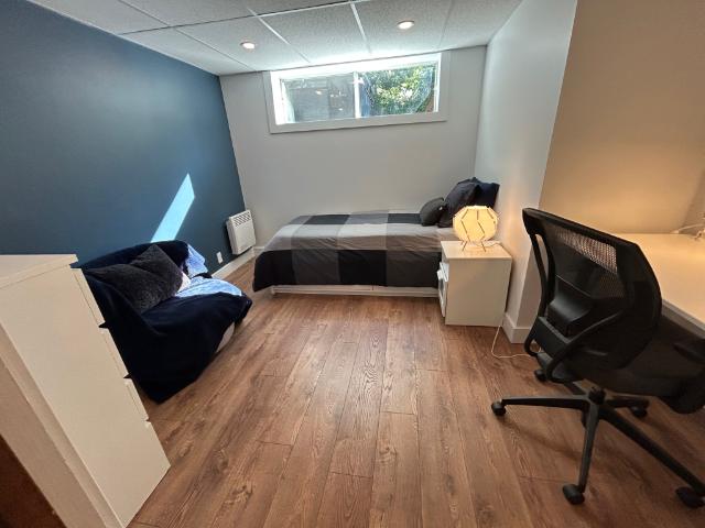 Room for rent in Longueuil, Quebec