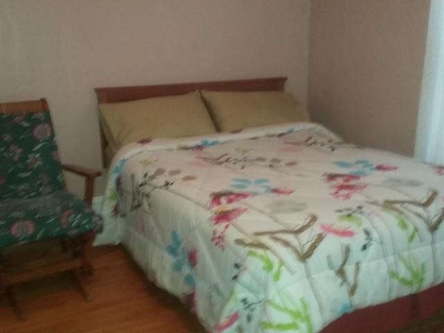 Room for rent in Memphrémagog, Quebec
