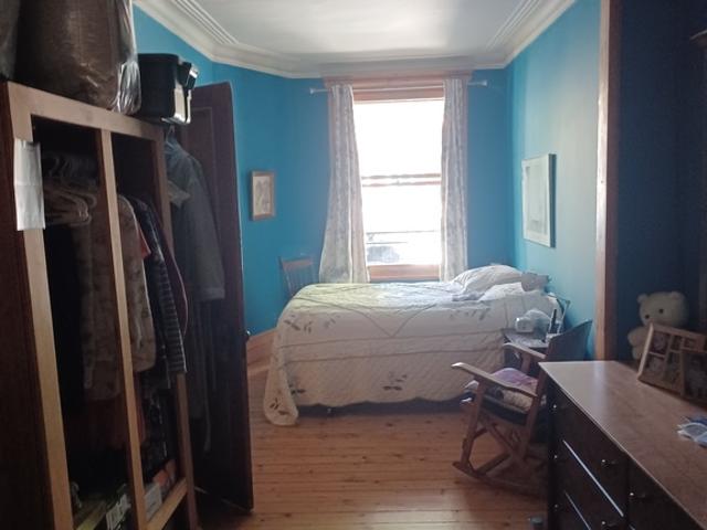 Room for rent in St. Leonard's, Quebec
