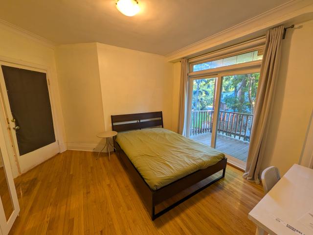 Room for rent in St. Leonard's, Quebec
