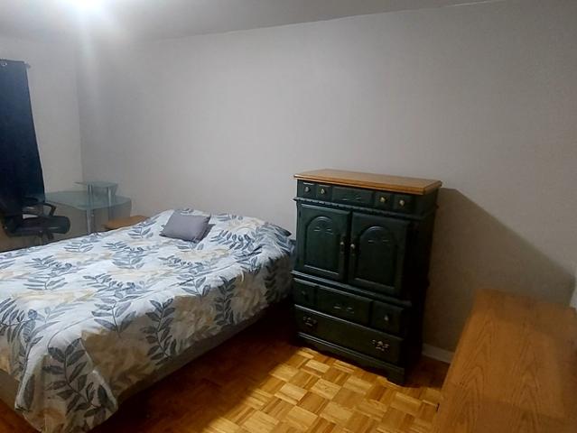 Room for rent in St. Leonard's, Quebec