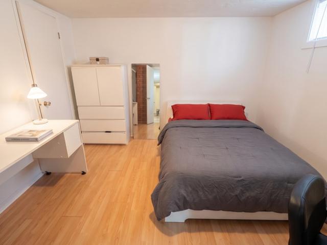 Room for rent in Sherbrooke, Quebec