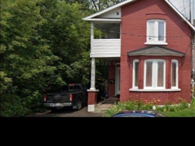 Room for rent in Gatineau, Quebec