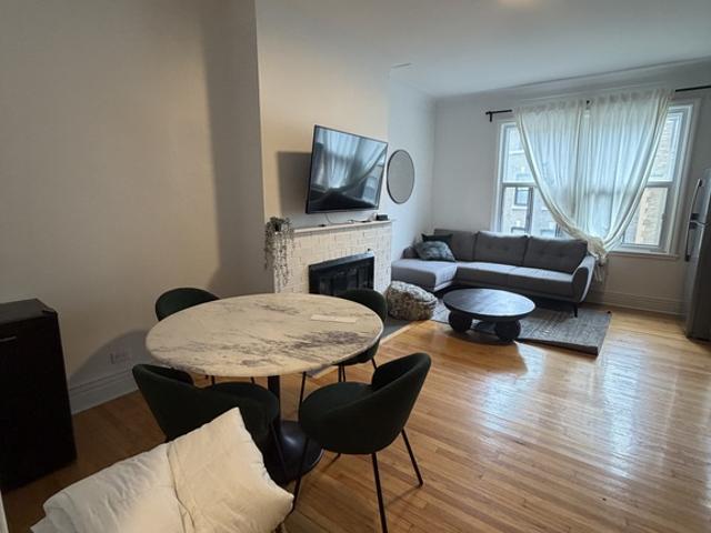 Room for rent in St. Leonard's, Quebec
