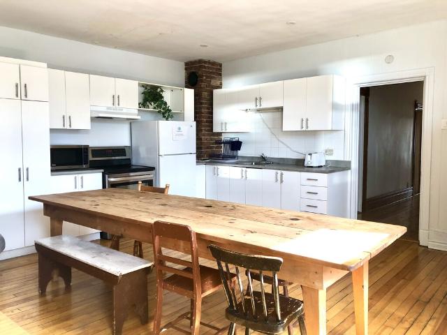 Room for rent in St. Leonard's, Quebec