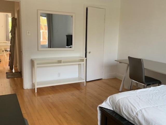 Room for rent in St. Leonard's, Quebec